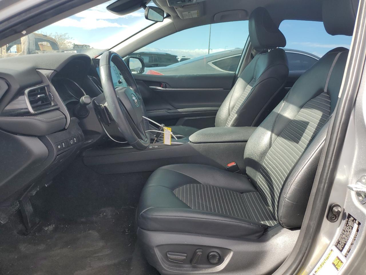 2021 TOYOTA CAMRY SE - Фото 7