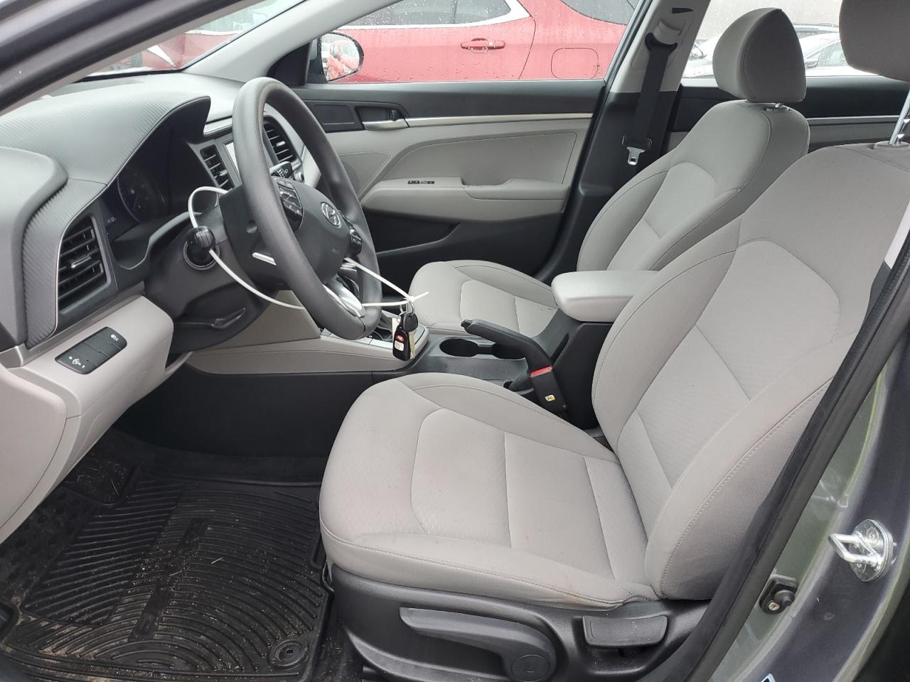 2019 HYUNDAI ELANTRA SE - Фото 7