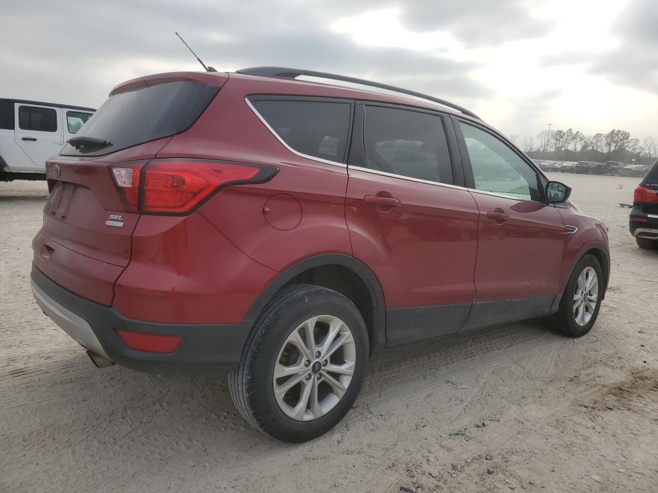 2019 FORD ESCAPE SEL - Image 3