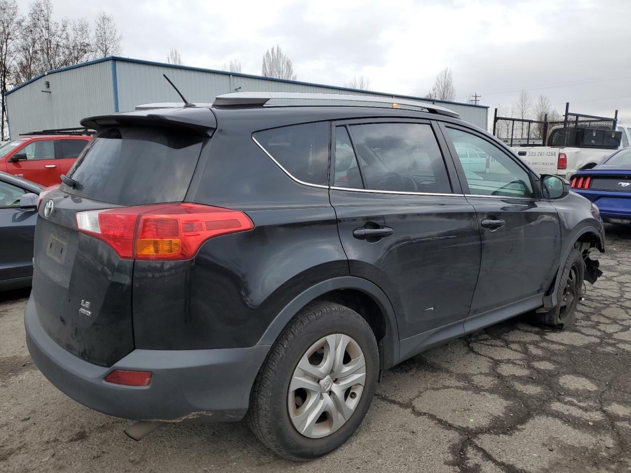 2014 TOYOTA RAV4 LE - Фото 3