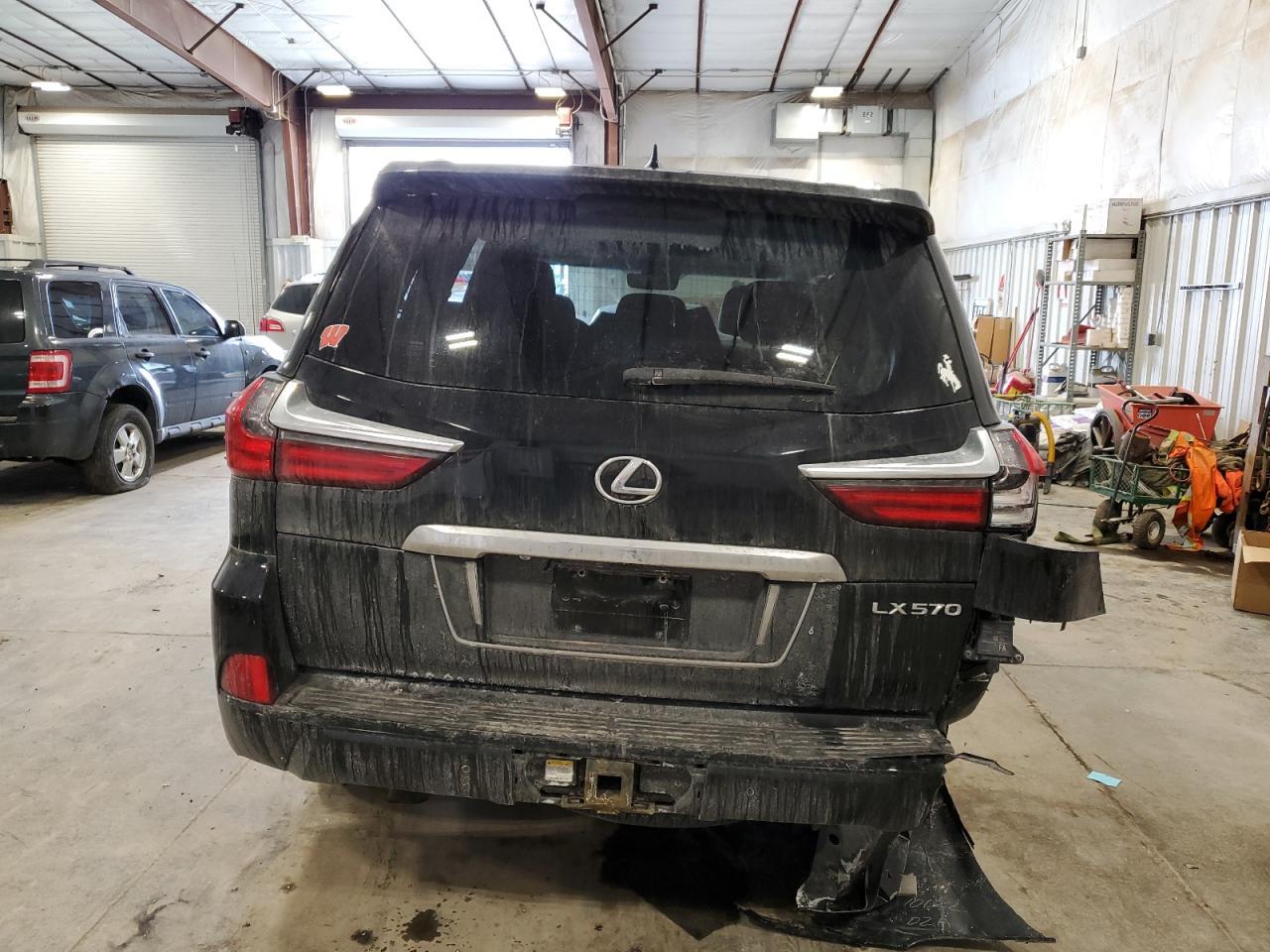 2019 LEXUS LX 570 - Image 6
