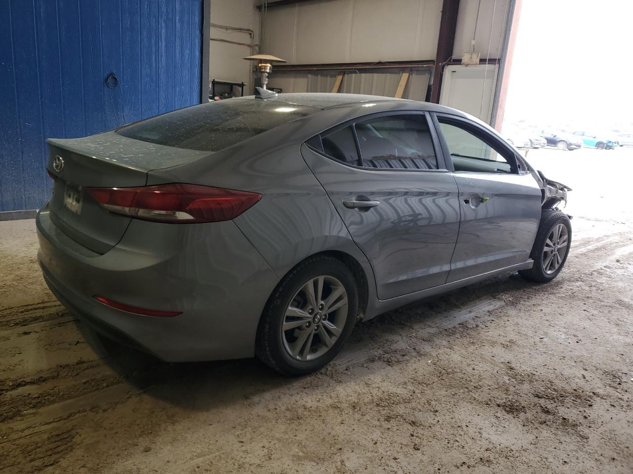 2018 HYUNDAI ELANTRA SE - Image 3