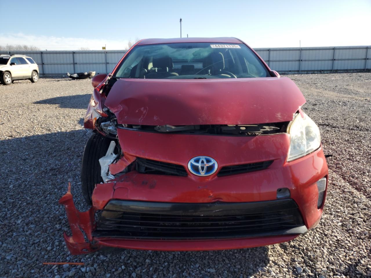 2015 TOYOTA PRIUS - Фото 5