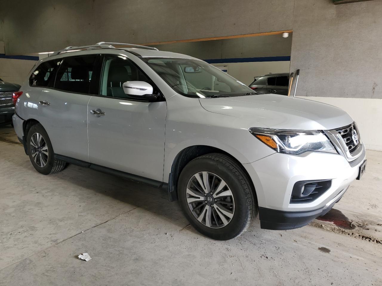 2017 NISSAN PATHFINDER - Image 4