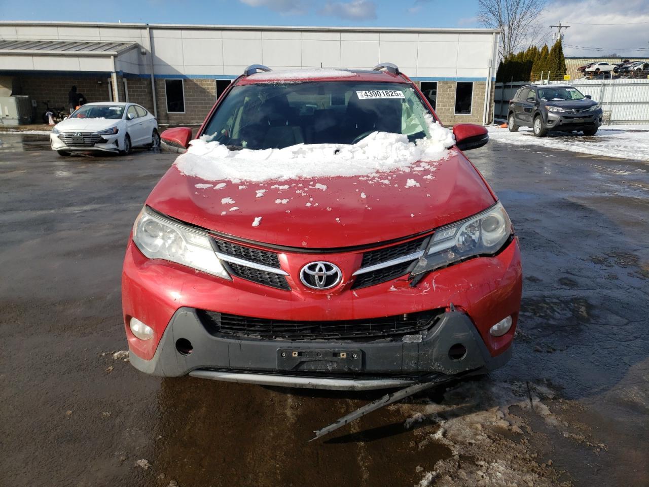 2015 TOYOTA RAV4 XLE - Image 5