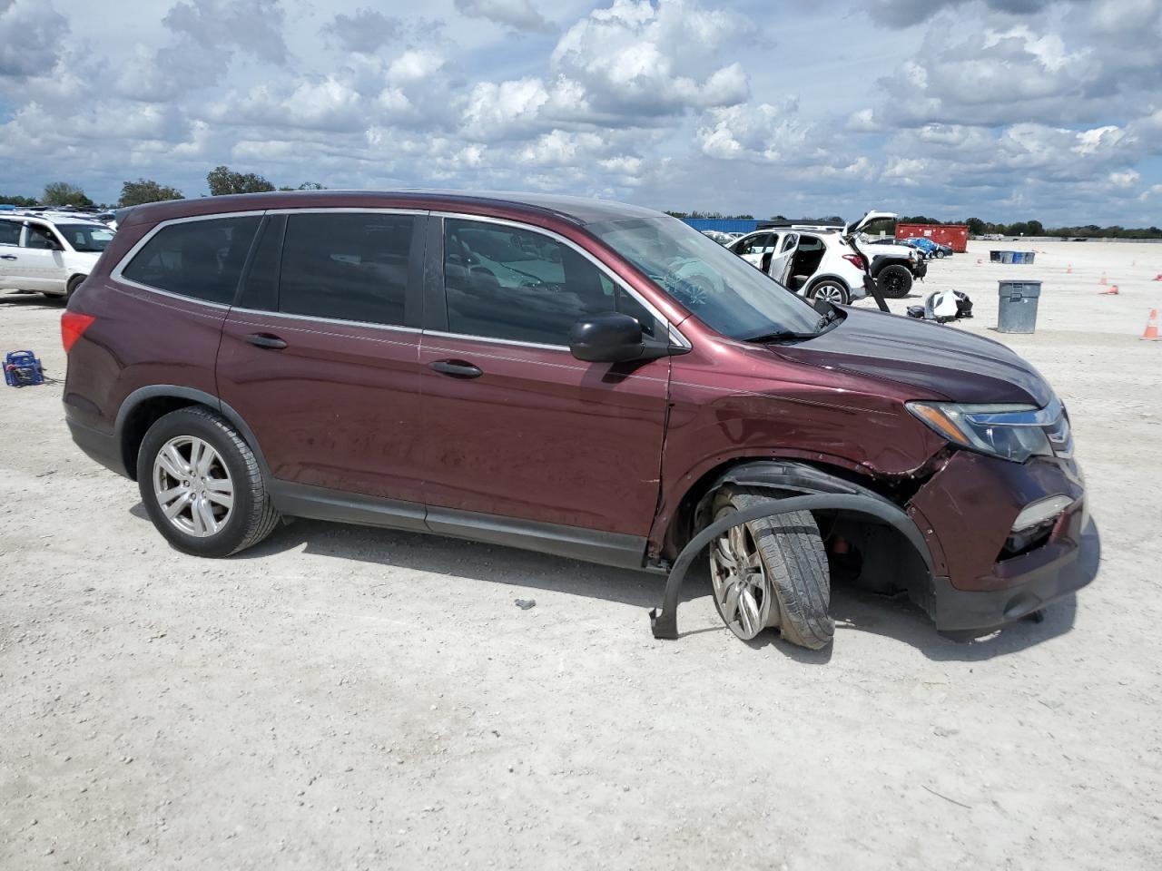 2017 HONDA PILOT LX - Image 4
