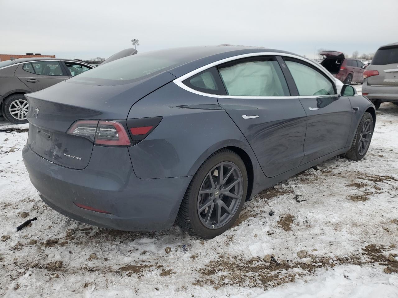 2019 TESLA MODEL 3 - Фото 3