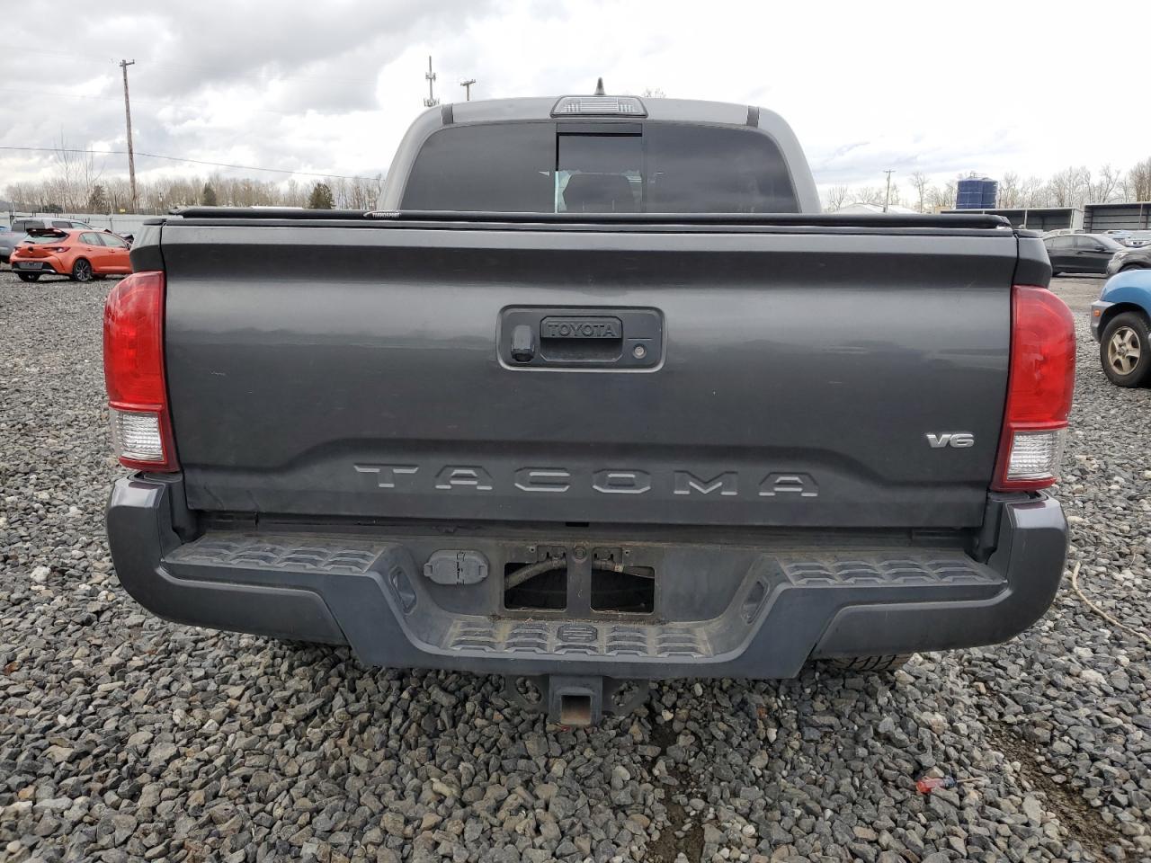 2017 TOYOTA TACOMA DOU - Фото 6