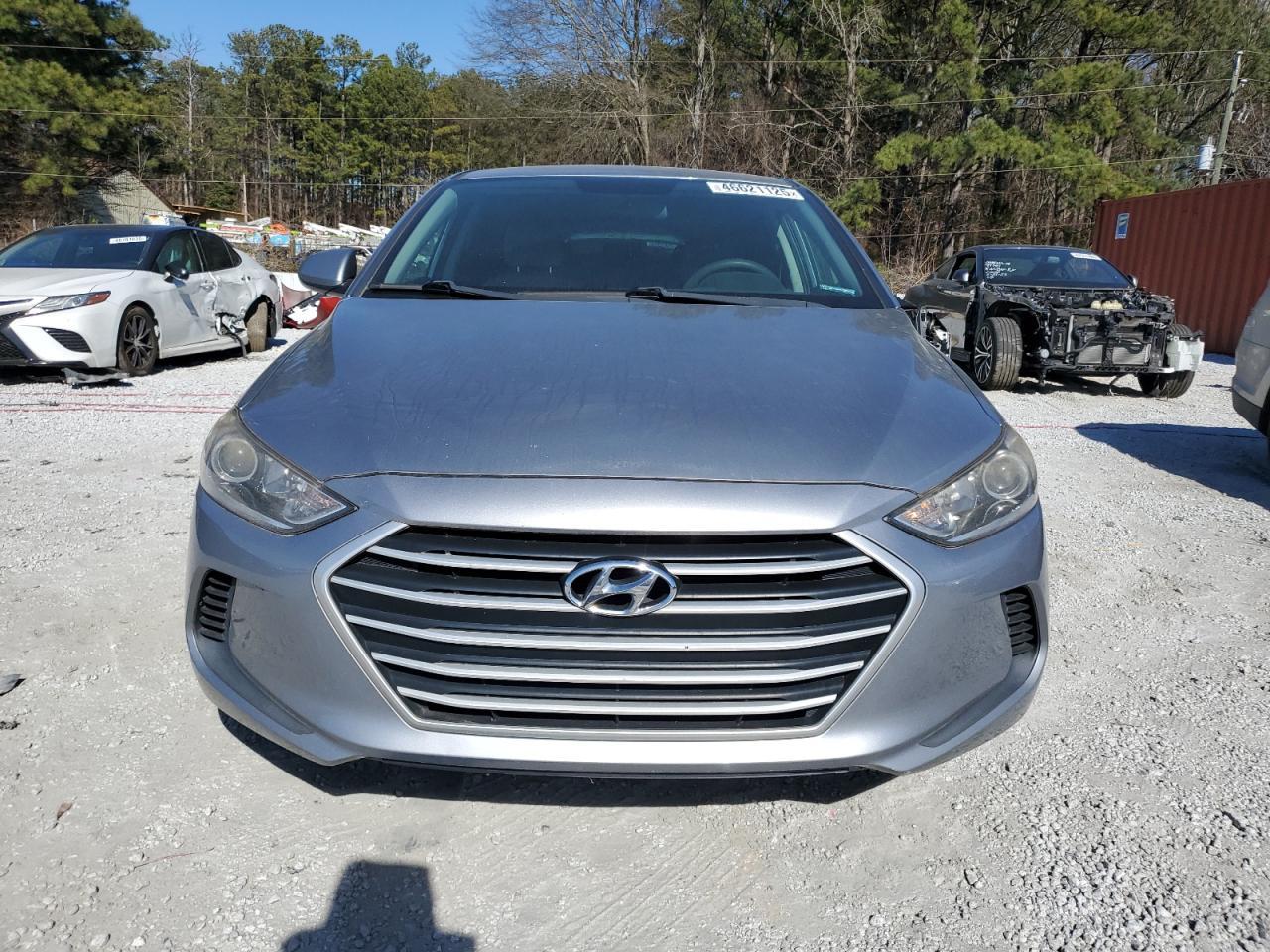 2017 HYUNDAI ELANTRA SE - Image 5