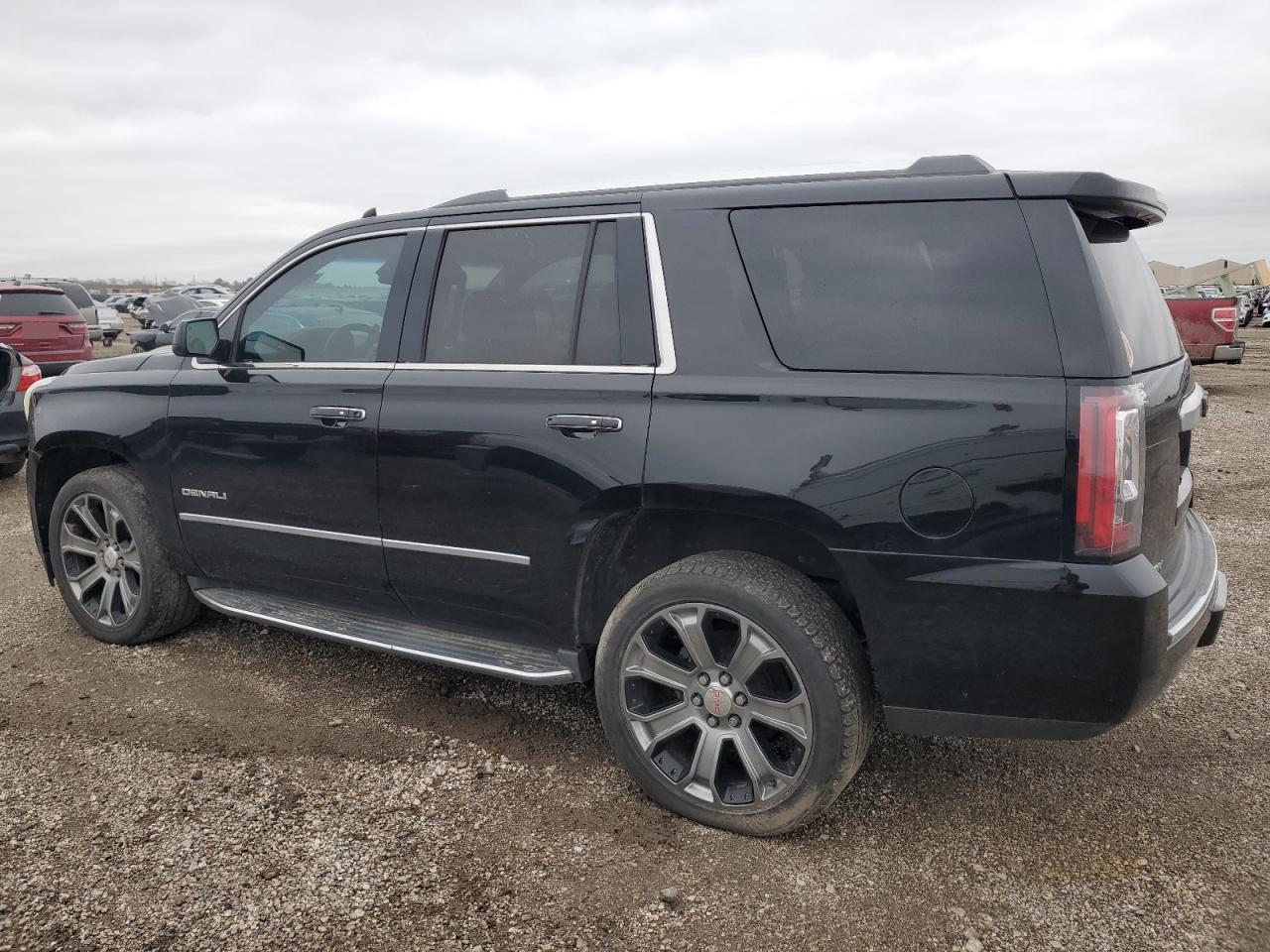2017 GMC YUKON DENA - Фото 2