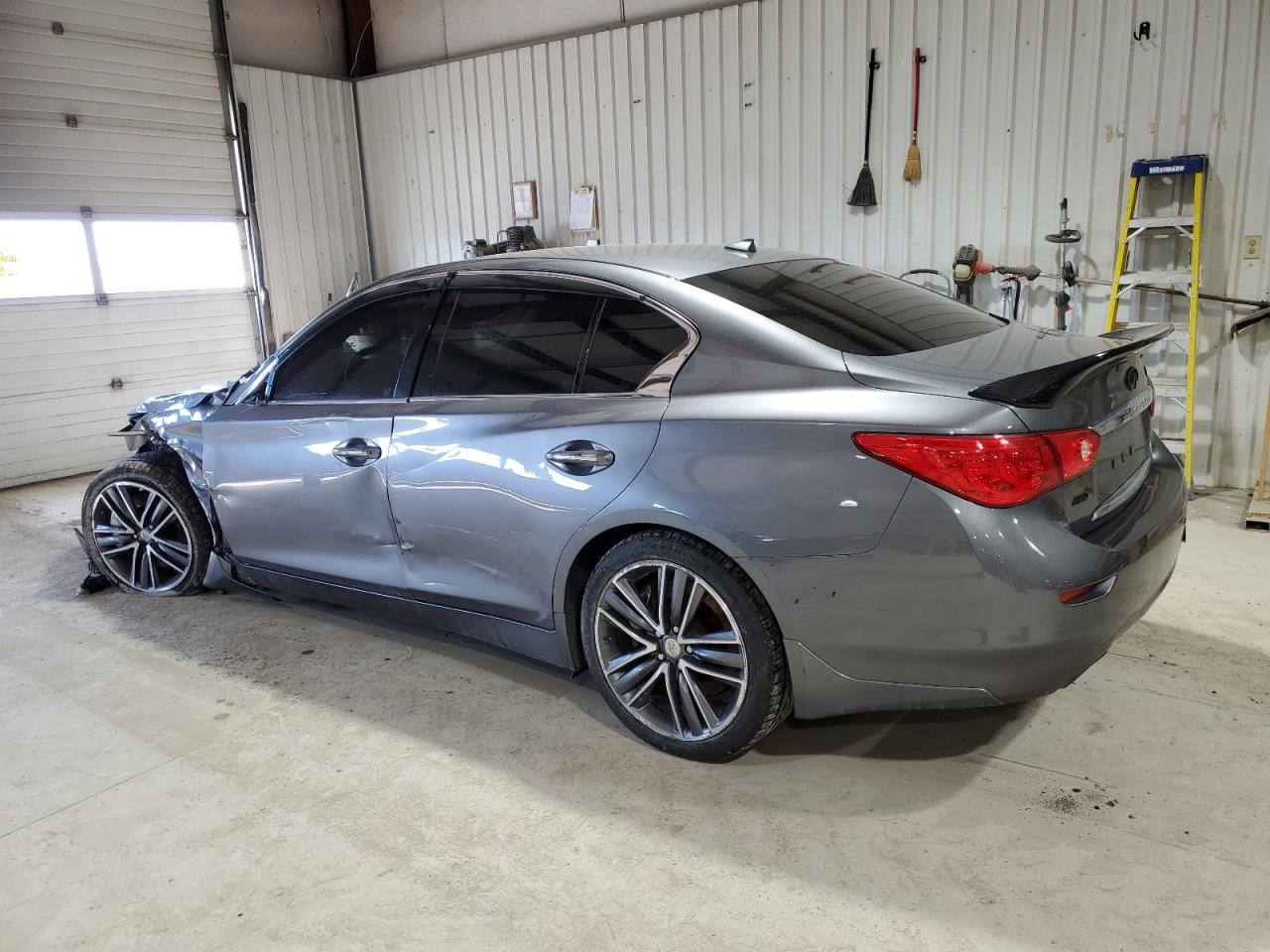 2016 INFINITI Q50 PREMIU - Фото 2