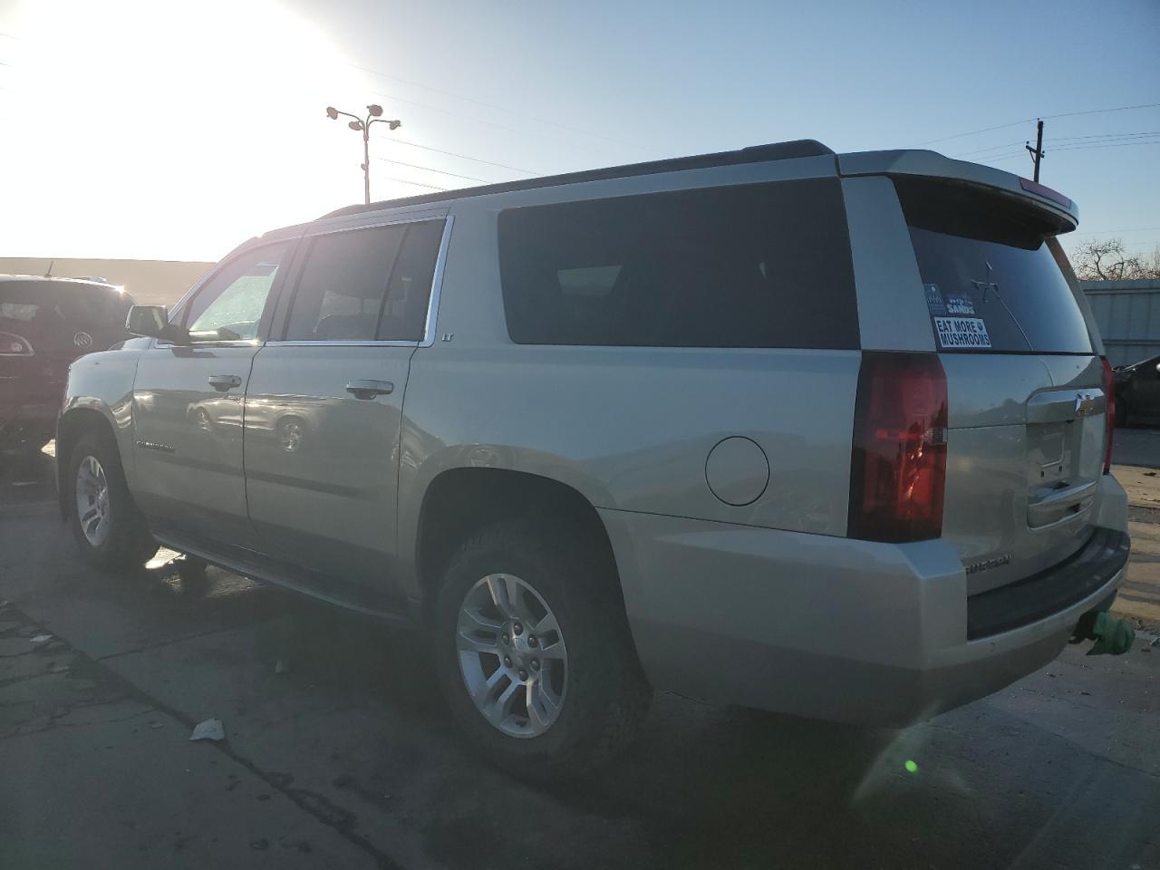 2017 CHEVROLET SUBURBAN K - Фото 2