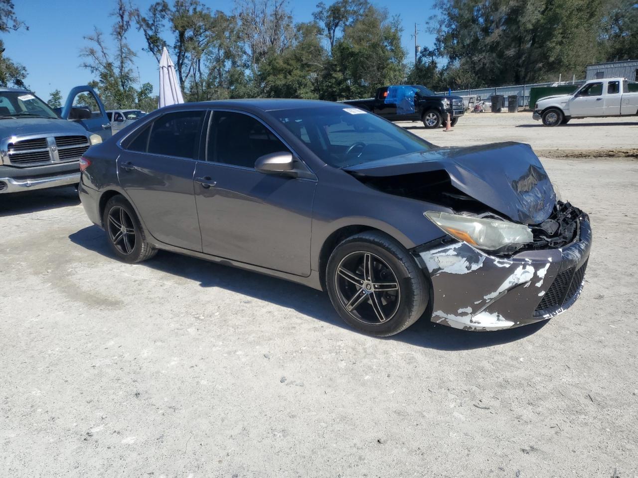 2015 TOYOTA CAMRY LE - Фото 4