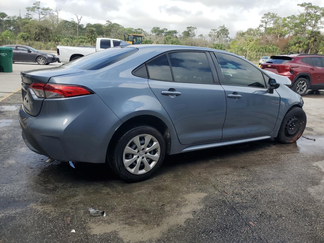2022 TOYOTA COROLLA LE - Фото 3