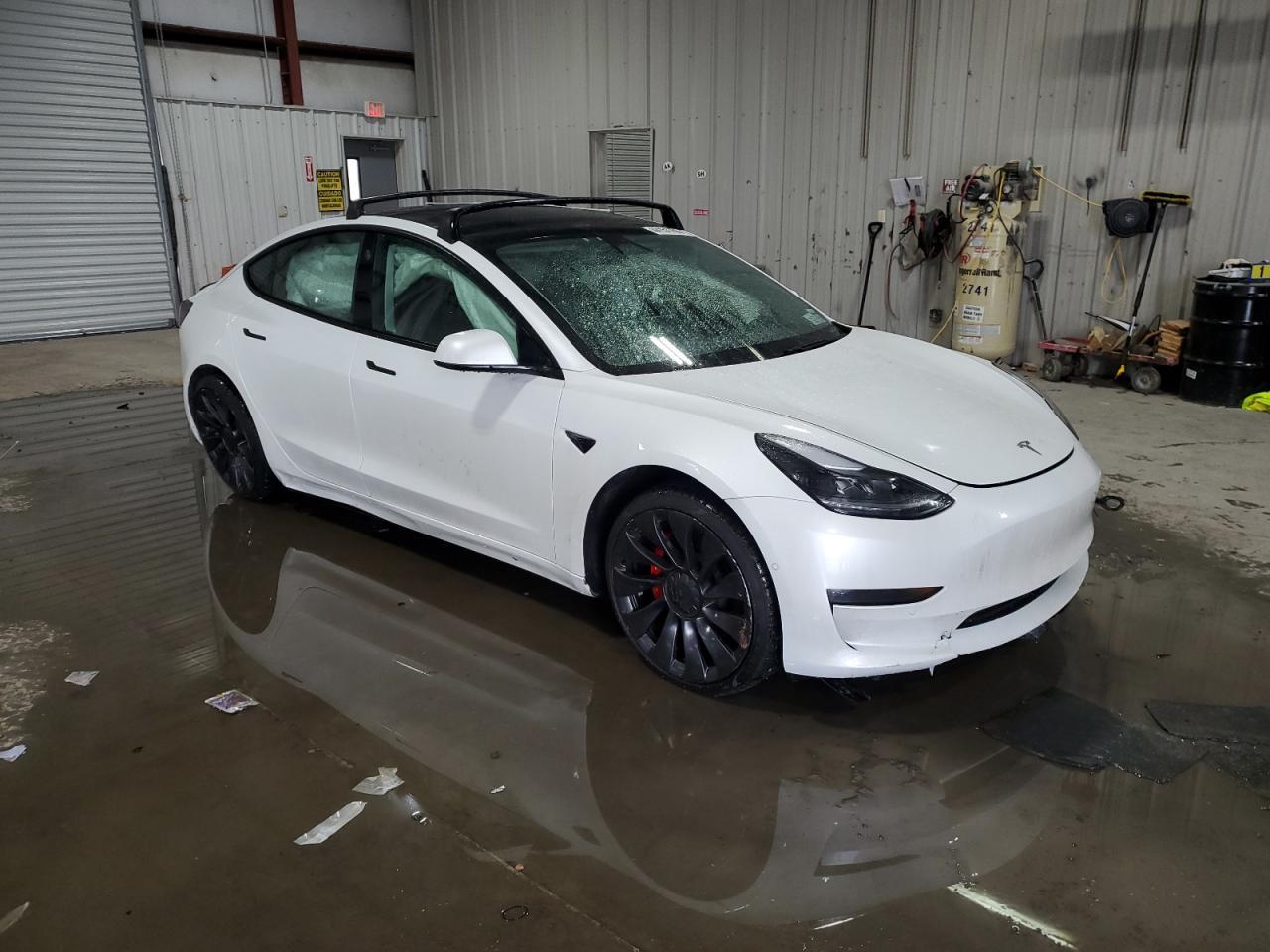 2021 TESLA MODEL 3 - Image 4