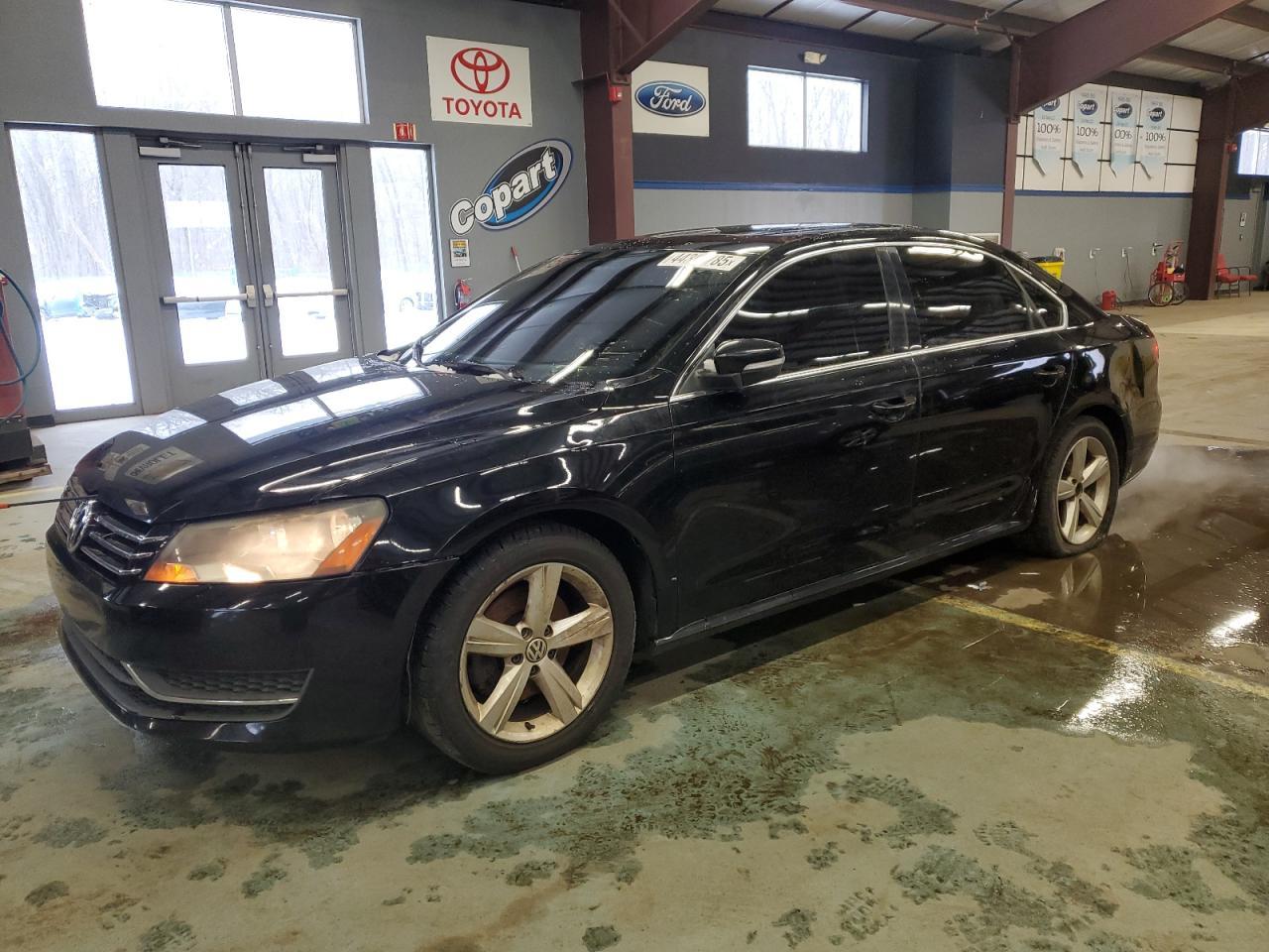 2013 VOLKSWAGEN PASSAT SE