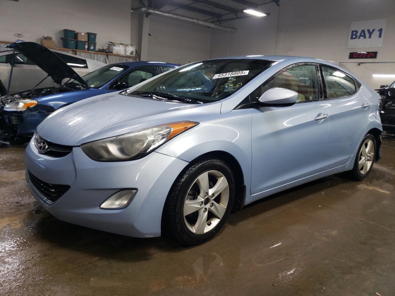 2013 HYUNDAI ELANTRA GL