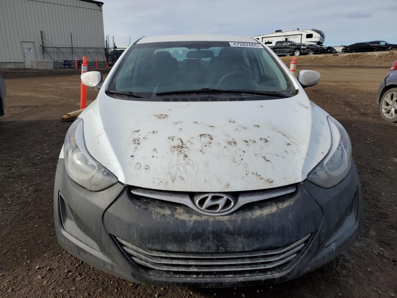 2015 HYUNDAI ELANTRA SE - Image 5