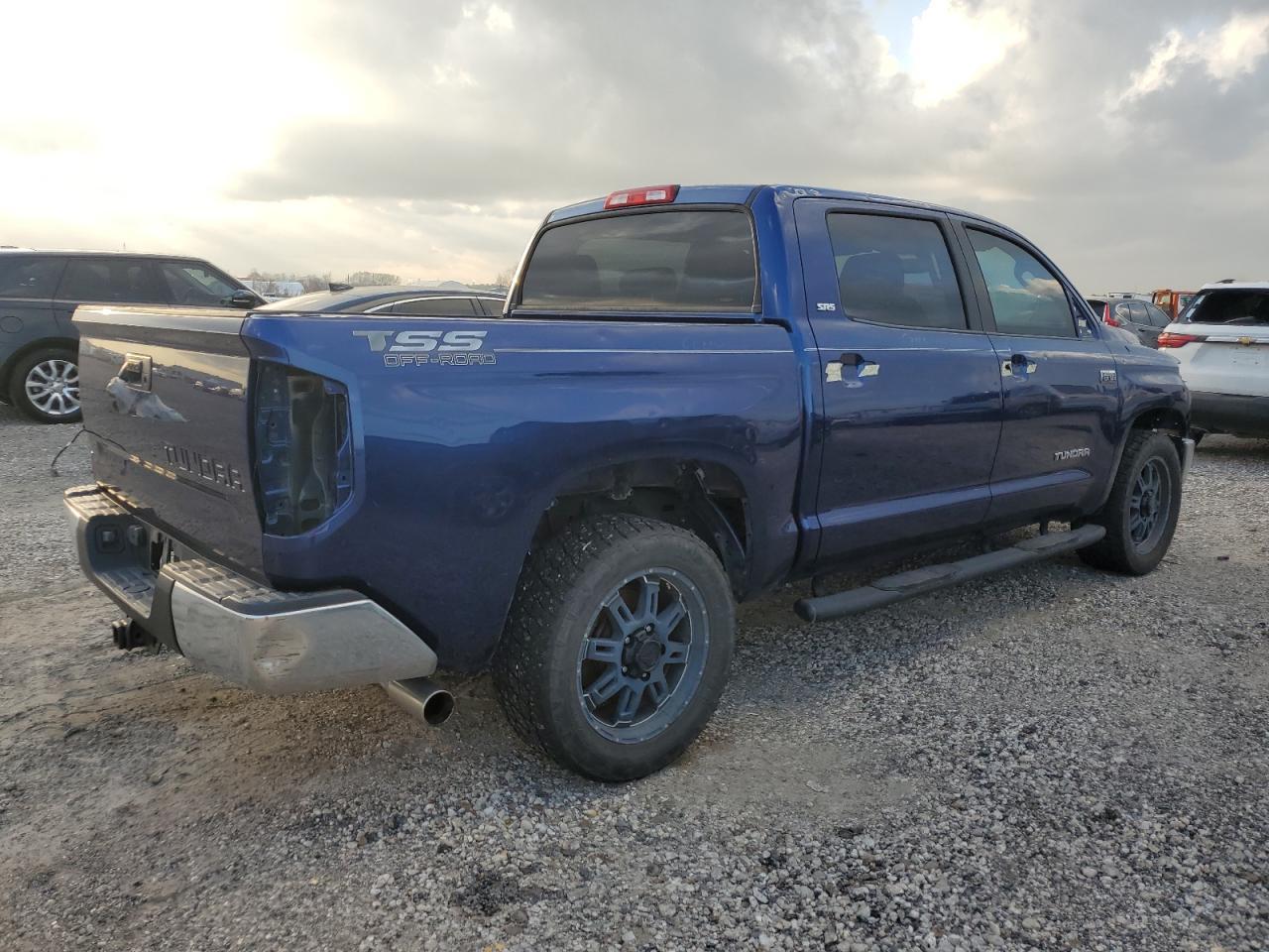 2015 TOYOTA TUNDRA CRE - Image 3