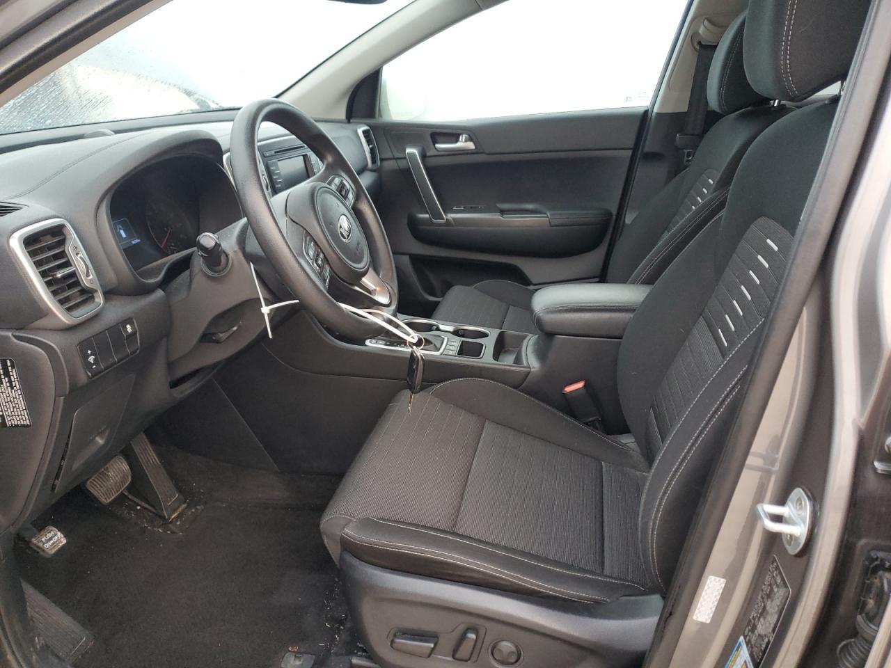 2017 KIA SPORTAGE L - Image 7
