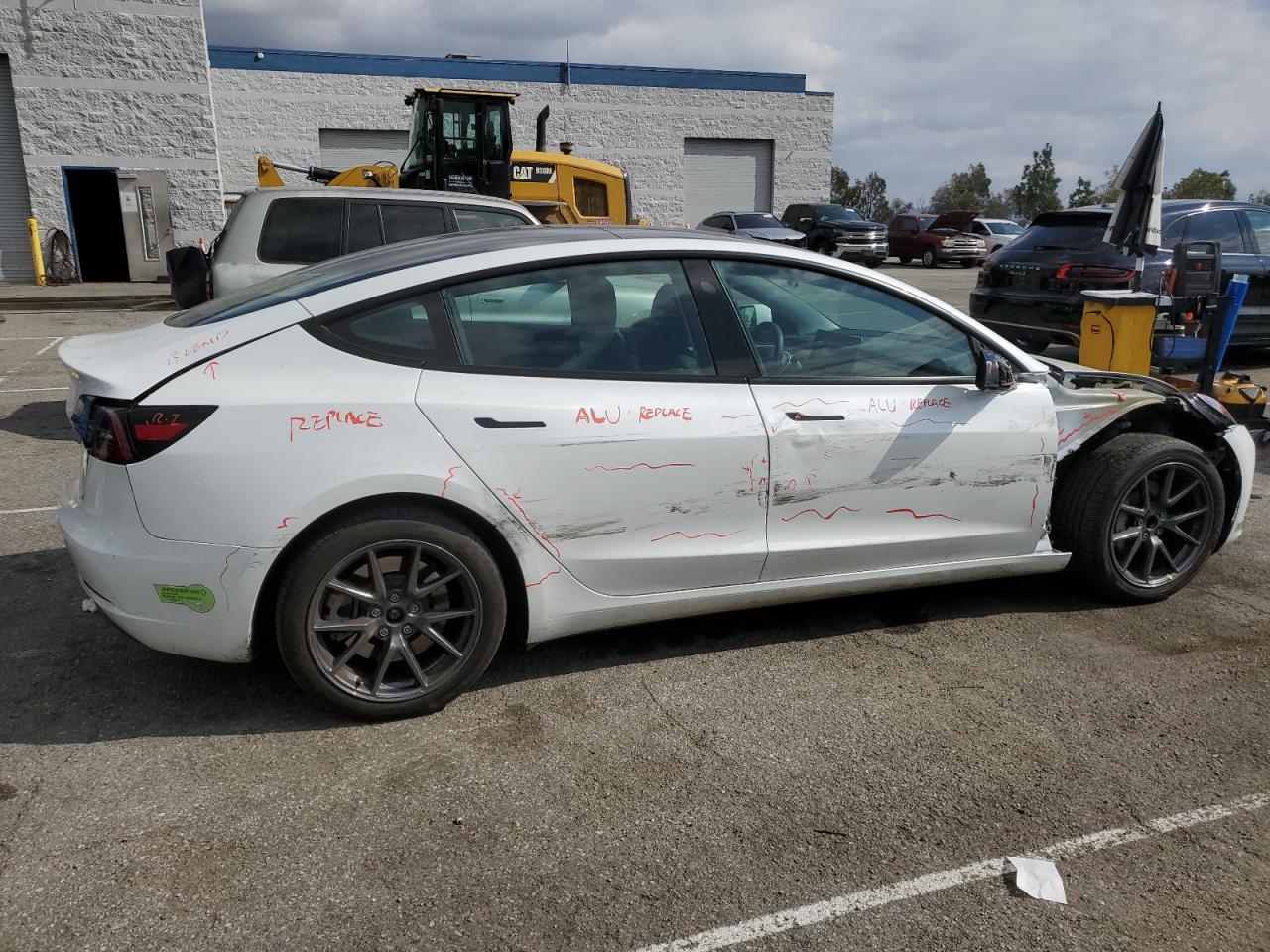2023 TESLA MODEL 3 - Фото 3