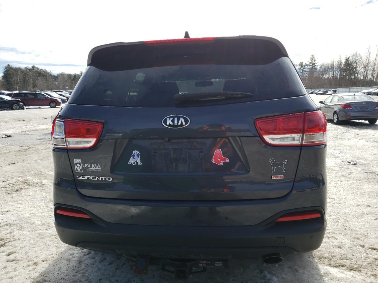 2016 KIA SORENTO LX - Image 6