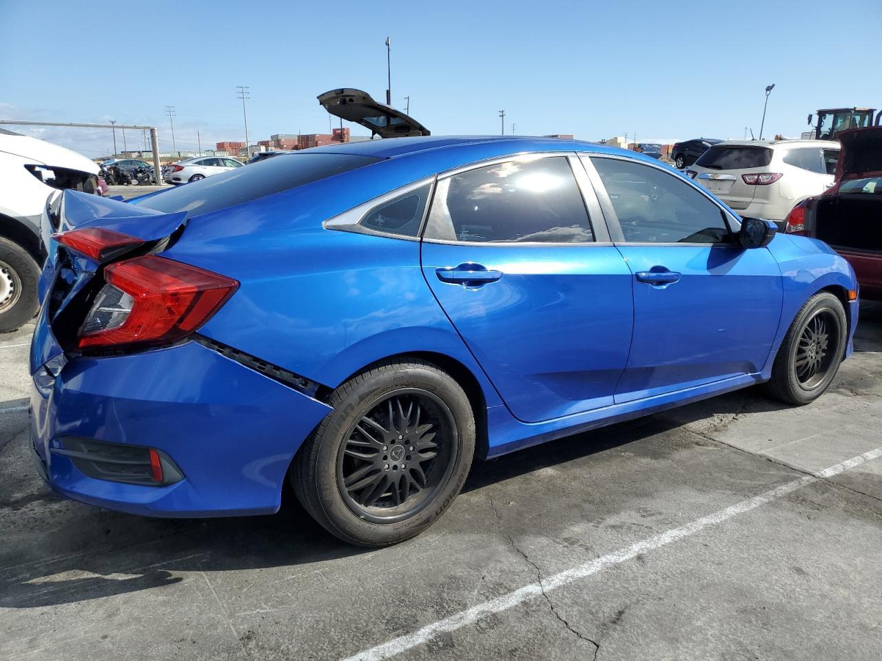 2017 HONDA CIVIC LX - Фото 3