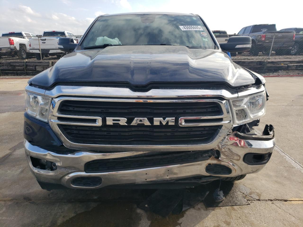2019 RAM 1500 BIG H - Image 5