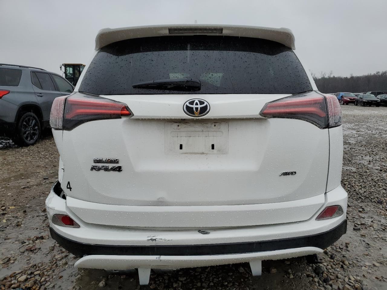 2018 TOYOTA RAV4 LE - Image 6