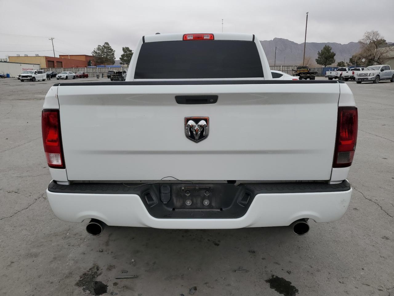 2017 RAM 1500 ST - Image 6