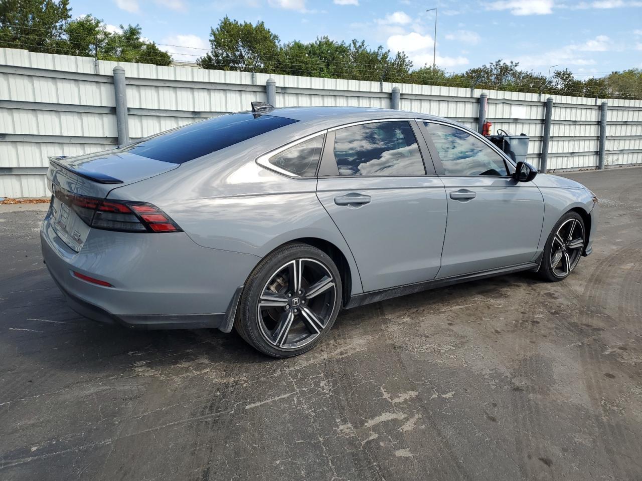 2023 HONDA ACCORD HYB - Image 3