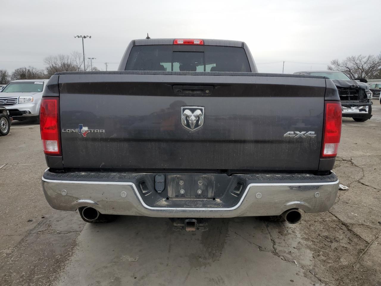 2017 RAM 1500 SLT - Image 6
