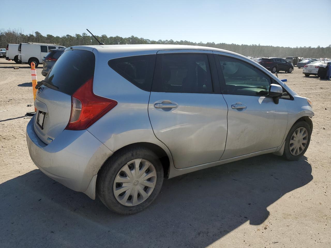 2014 NISSAN VERSA NOTE - Фото 3