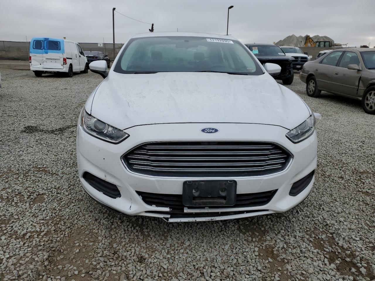 2013 FORD FUSION S - Image 5