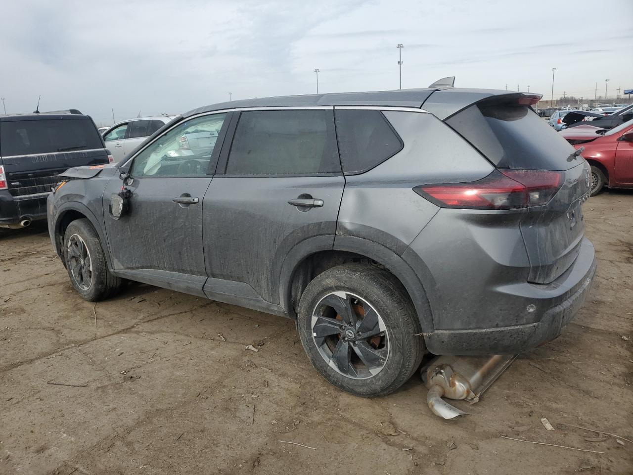 2024 NISSAN ROGUE SV - Image 2