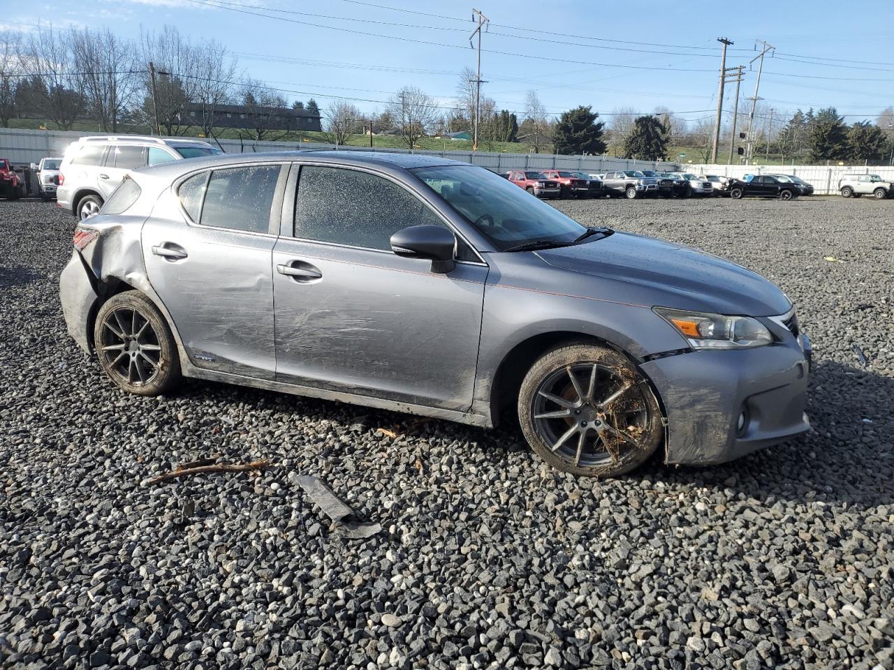 2013 LEXUS CT 200 - Image 4