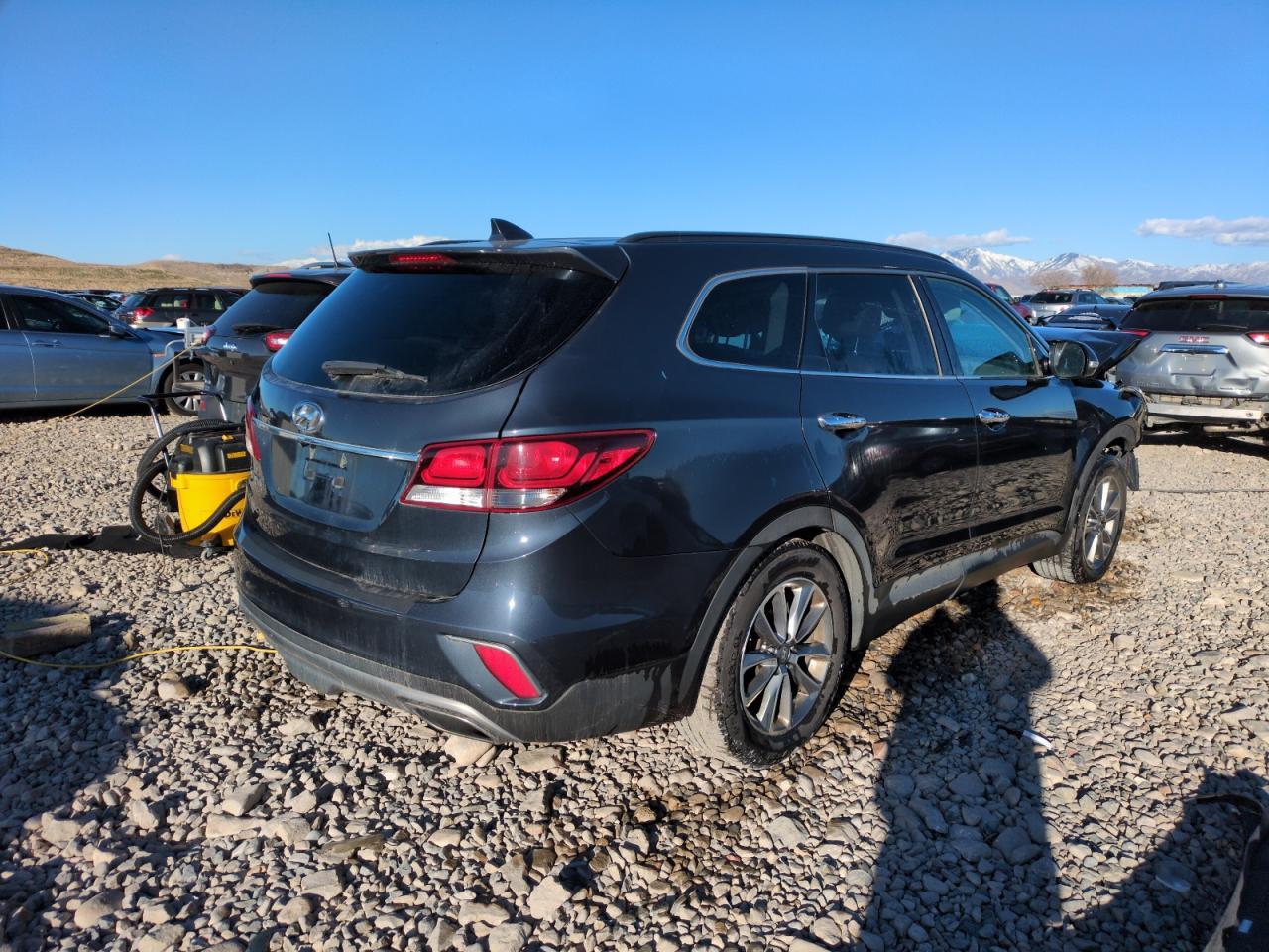 2017 HYUNDAI SANTA FE S - Image 3