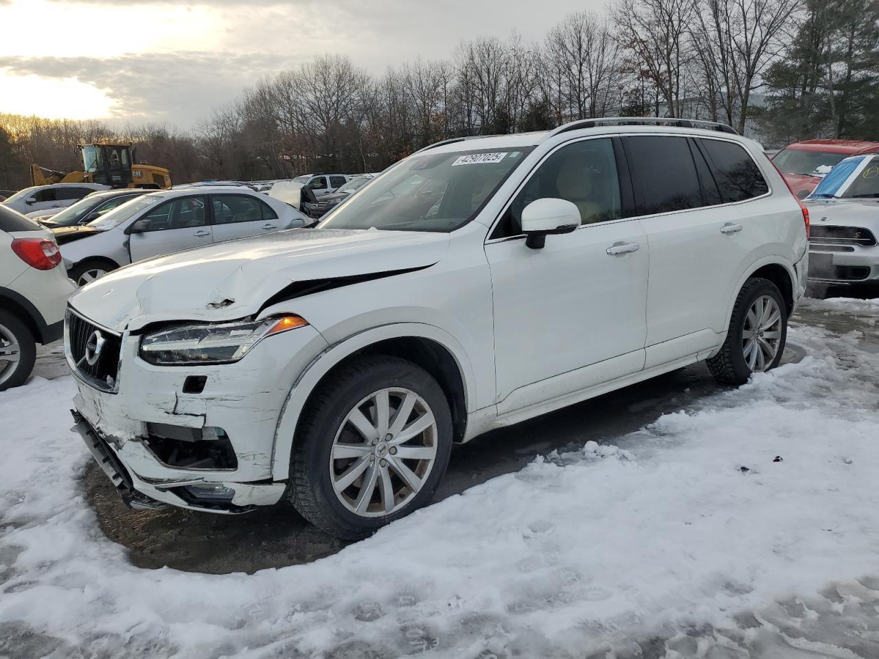 2016 VOLVO XC90 T6
