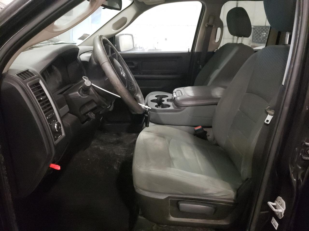 2014 RAM 1500 ST - Фото 7