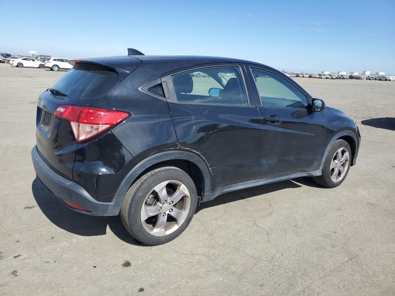 2018 HONDA HR-V LX - Image 3