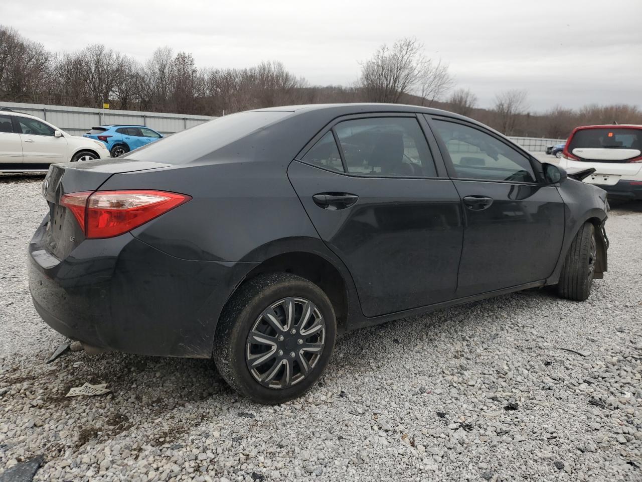 2019 TOYOTA COROLLA L - Image 3