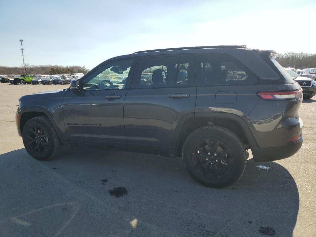 2024 JEEP GRAND CHER - Фото 2