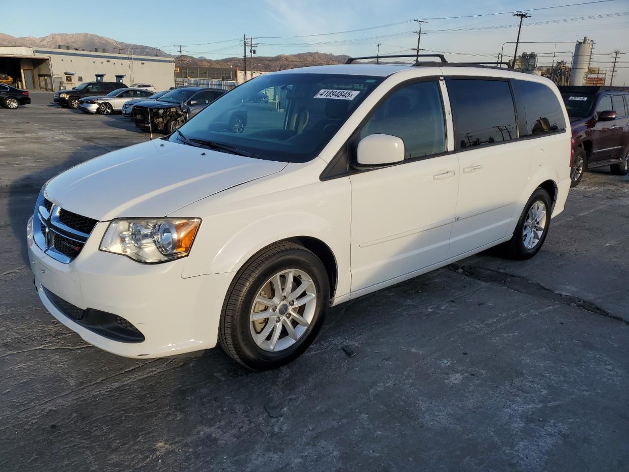 2015 DODGE GRAND CARA car image