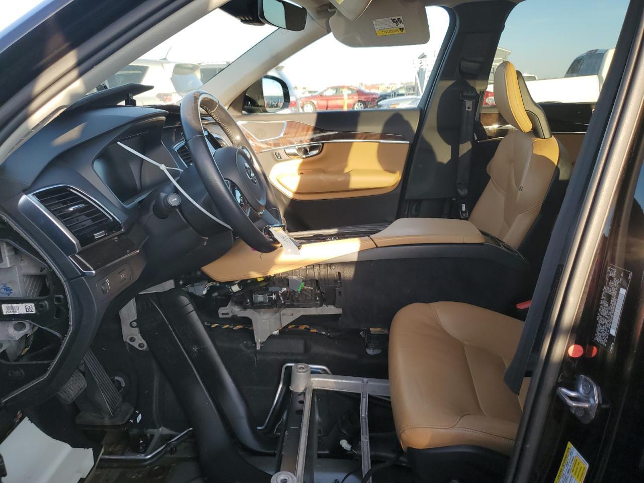 2016 VOLVO XC90 T6 - Фото 7