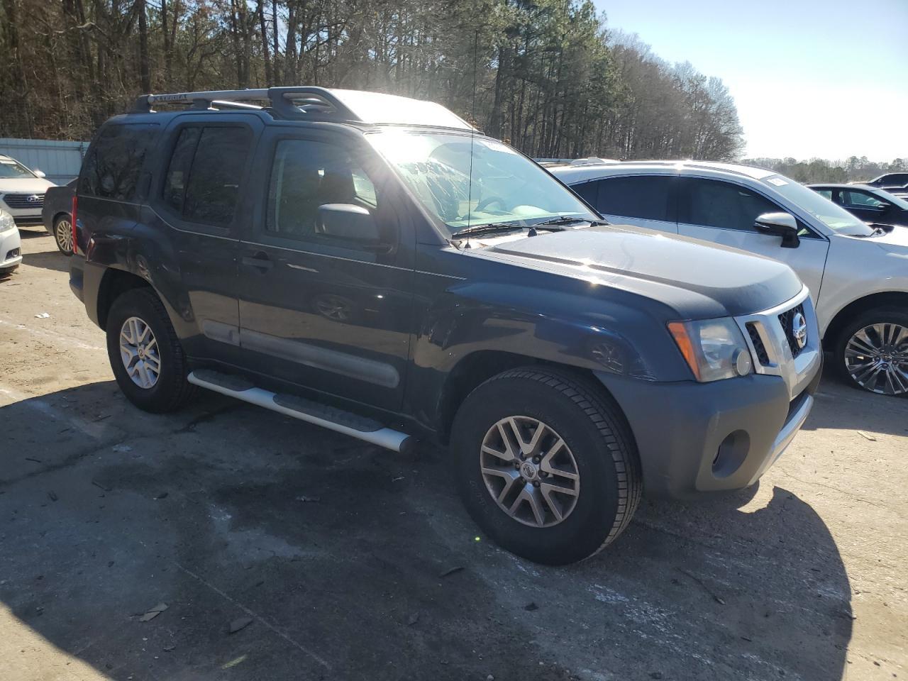 2015 NISSAN XTERRA X - Image 4