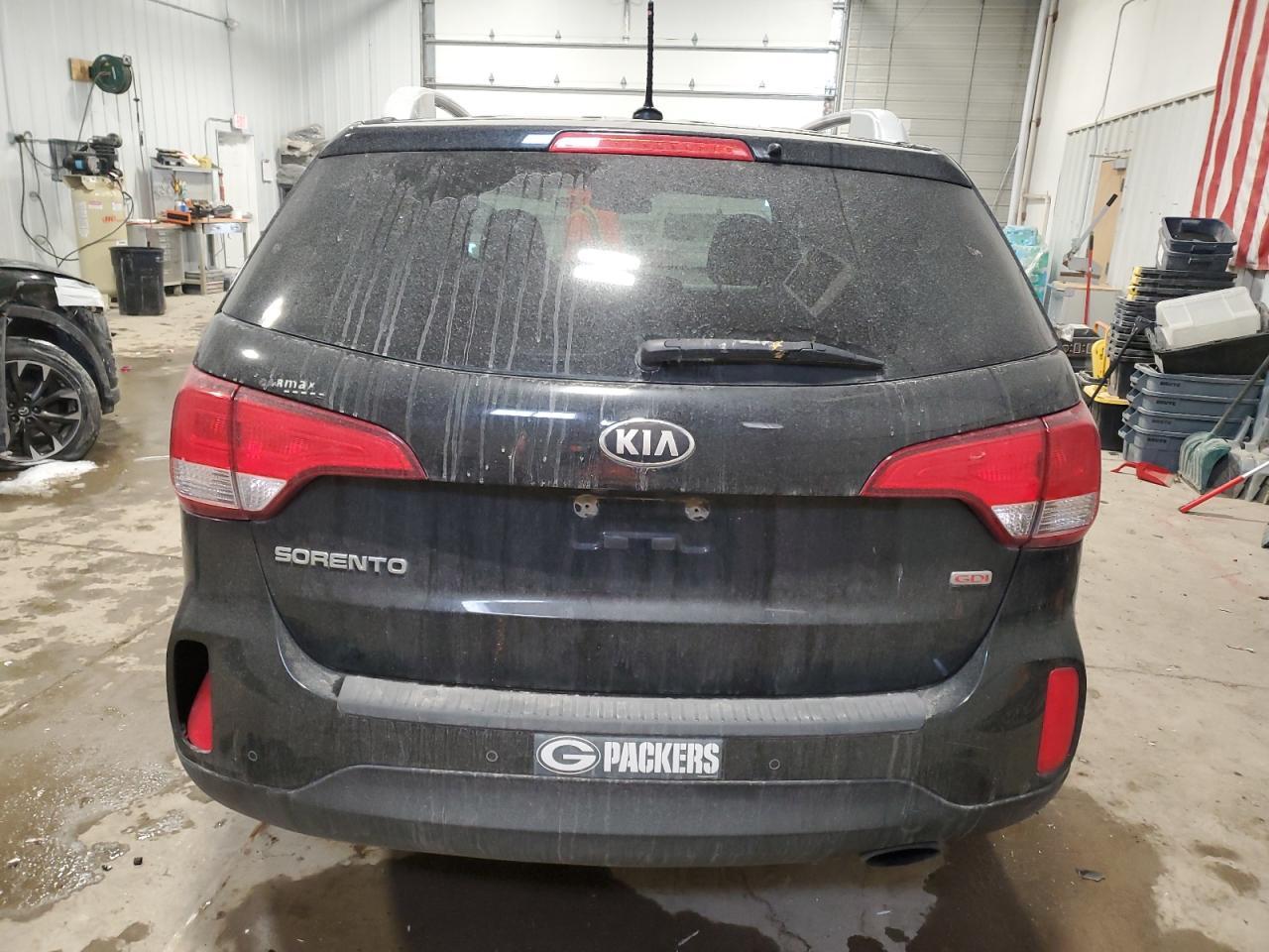 2014 KIA SORENTO LX - Image 6