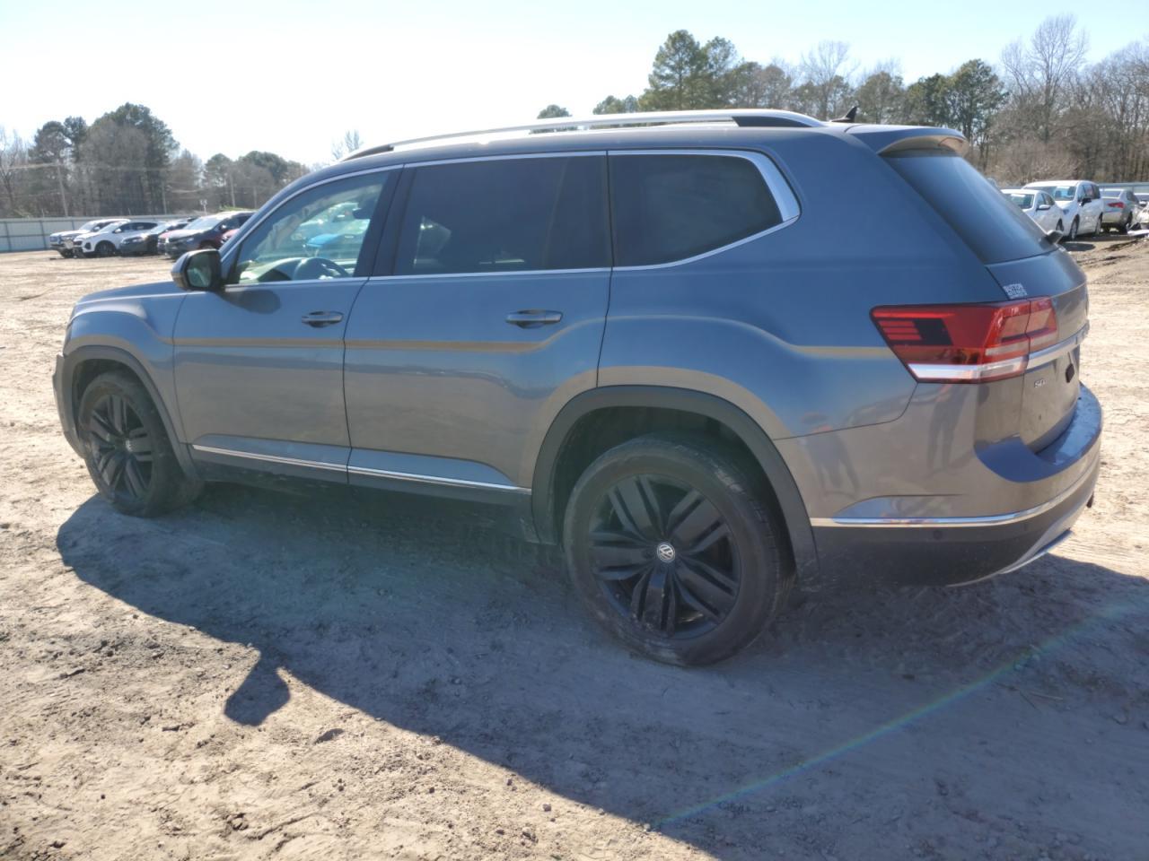2018 VOLKSWAGEN ATLAS SEL - Image 2
