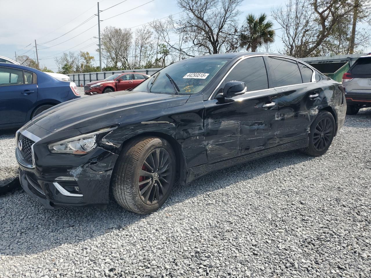 2018 INFINITI Q50 LUXE