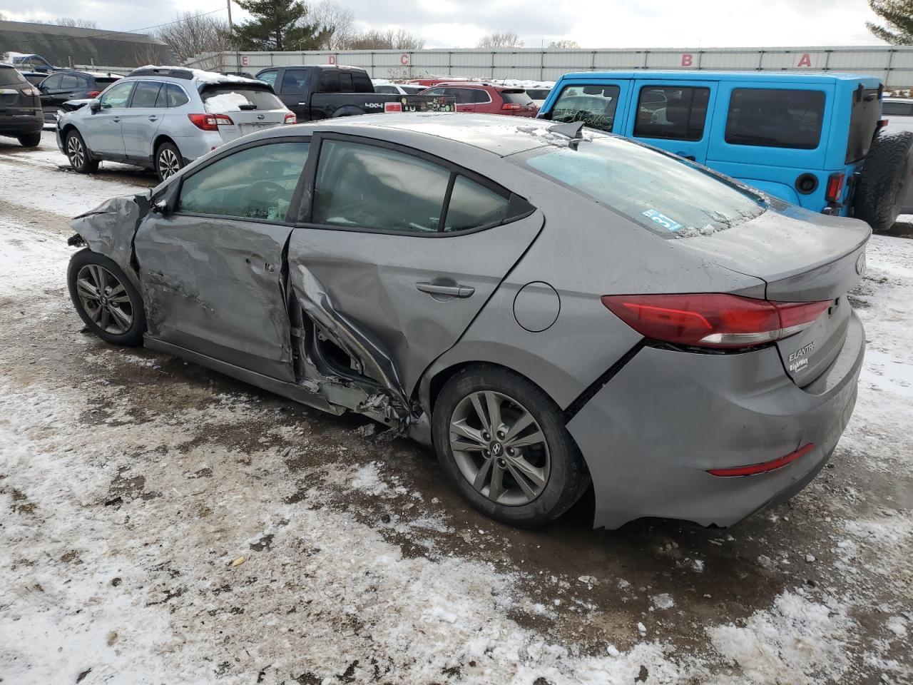 2018 HYUNDAI ELANTRA SE - Image 2