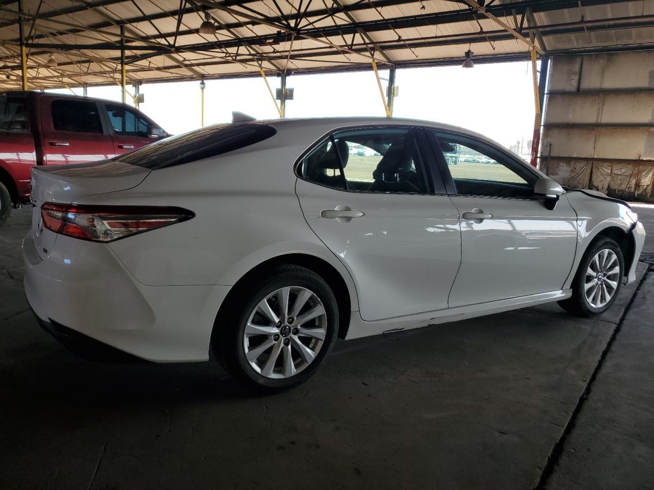 2019 TOYOTA CAMRY L - Image 3